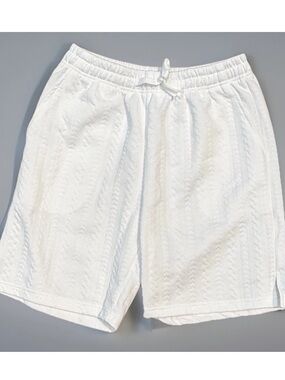 NWOT (M) White Jacquard Drawstring Shorts